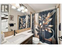 15 Inkster Close, Red Deer, AB T4R0A7 Photo 19