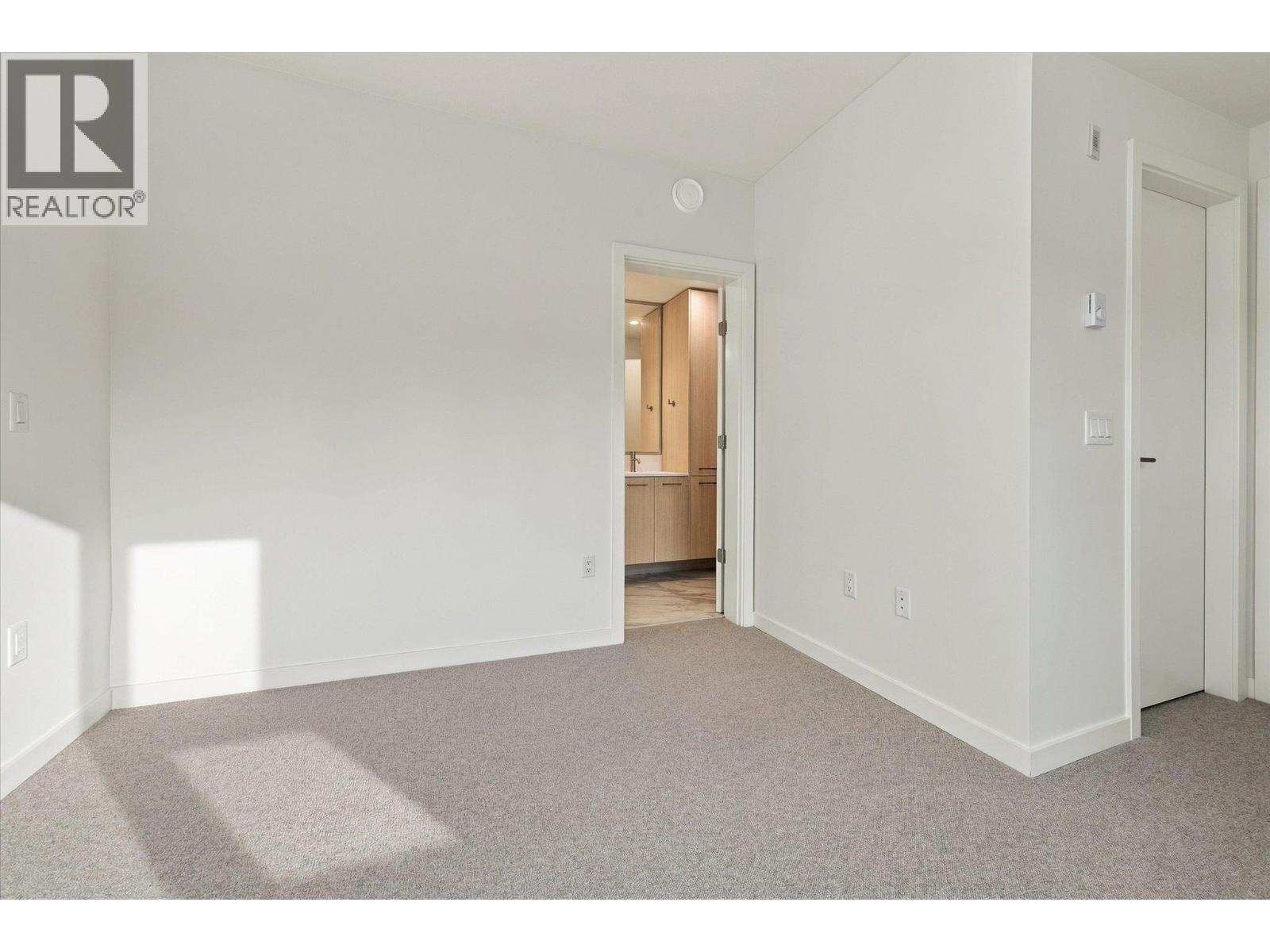 110 954 LYTTON STREET, North Vancouver - Image 1