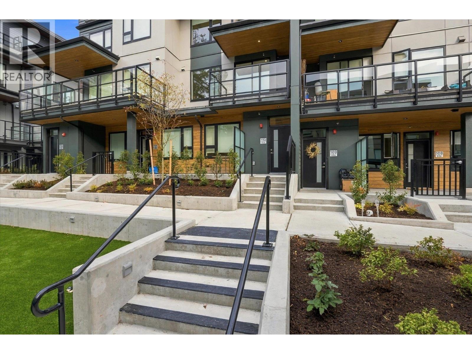 110 954 LYTTON STREET, North Vancouver - Image 1