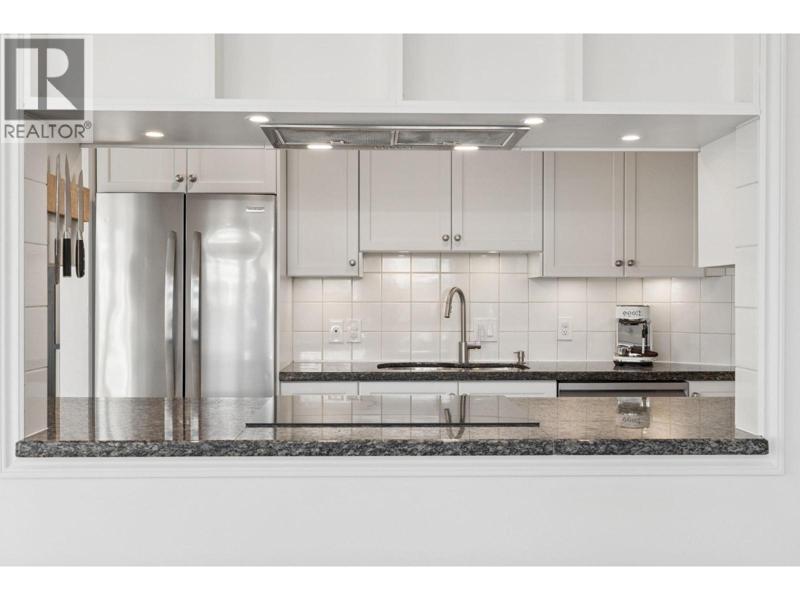 3 Bed, 2 Bath House for Sale in Vancouver – A3 1100 W 6TH AVENUE, Vancouver – MLS# R3178139 - Image 16