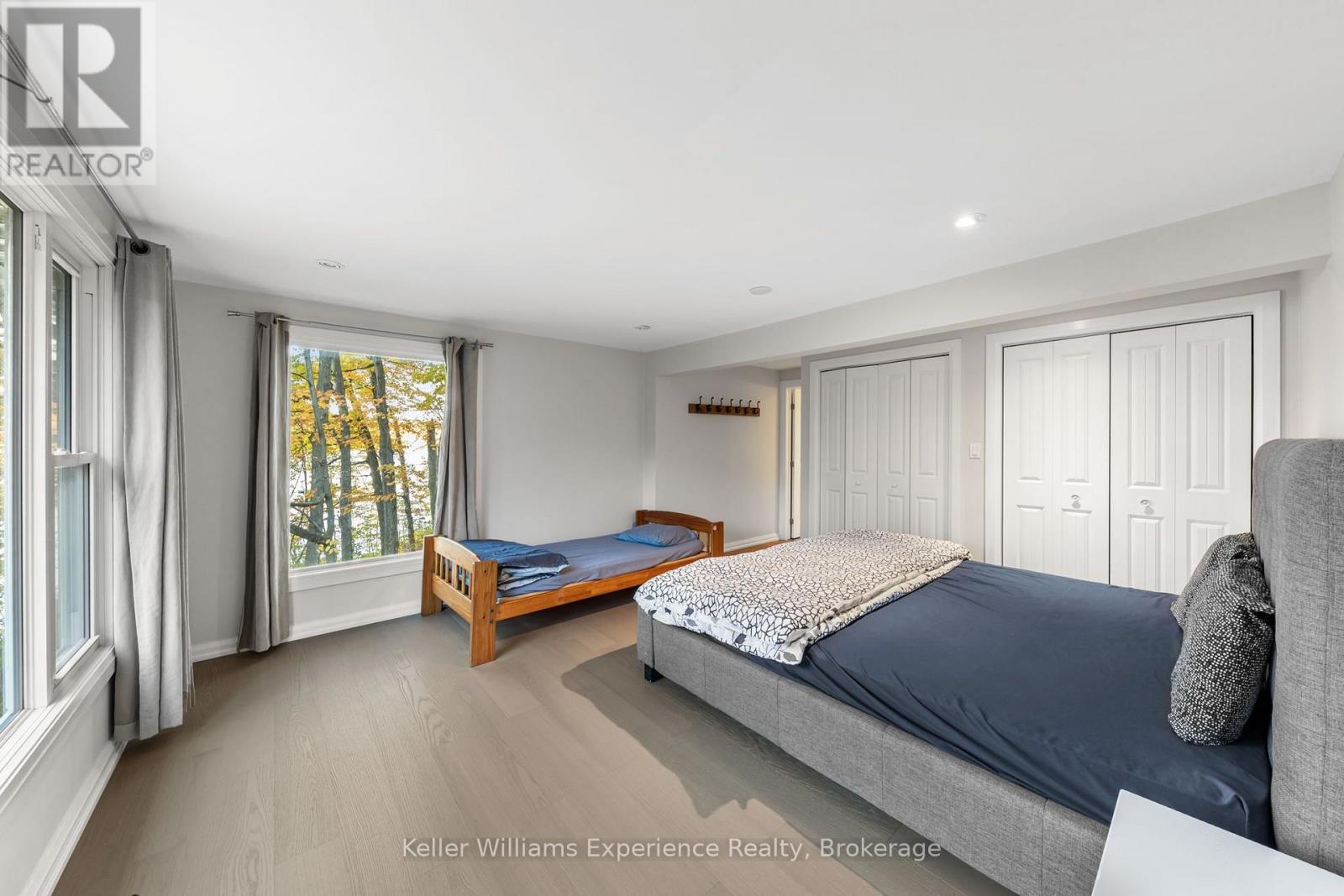 21 Lakeview Crescent, Tiny photo 18
