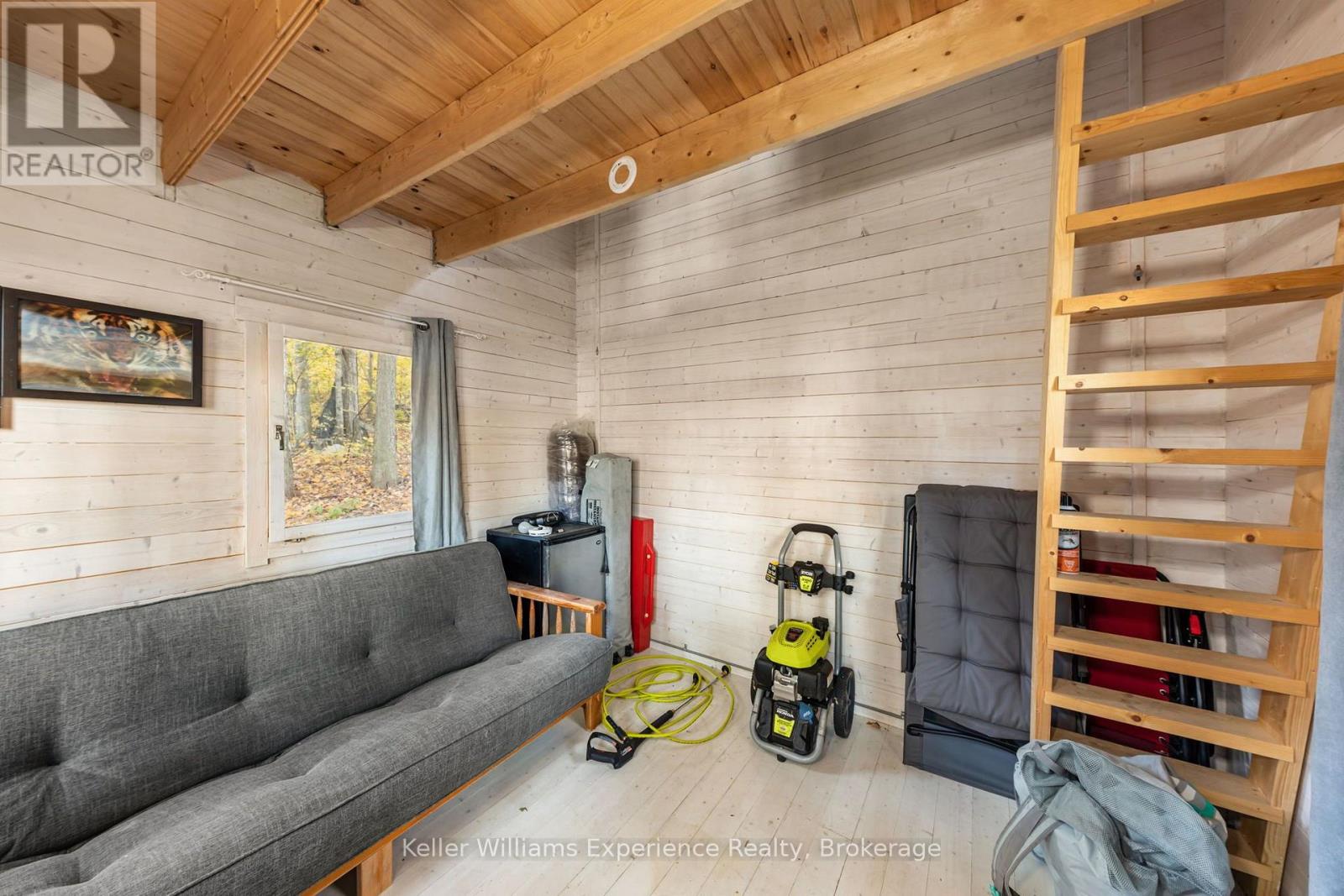 21 Lakeview Crescent, Tiny photo 35