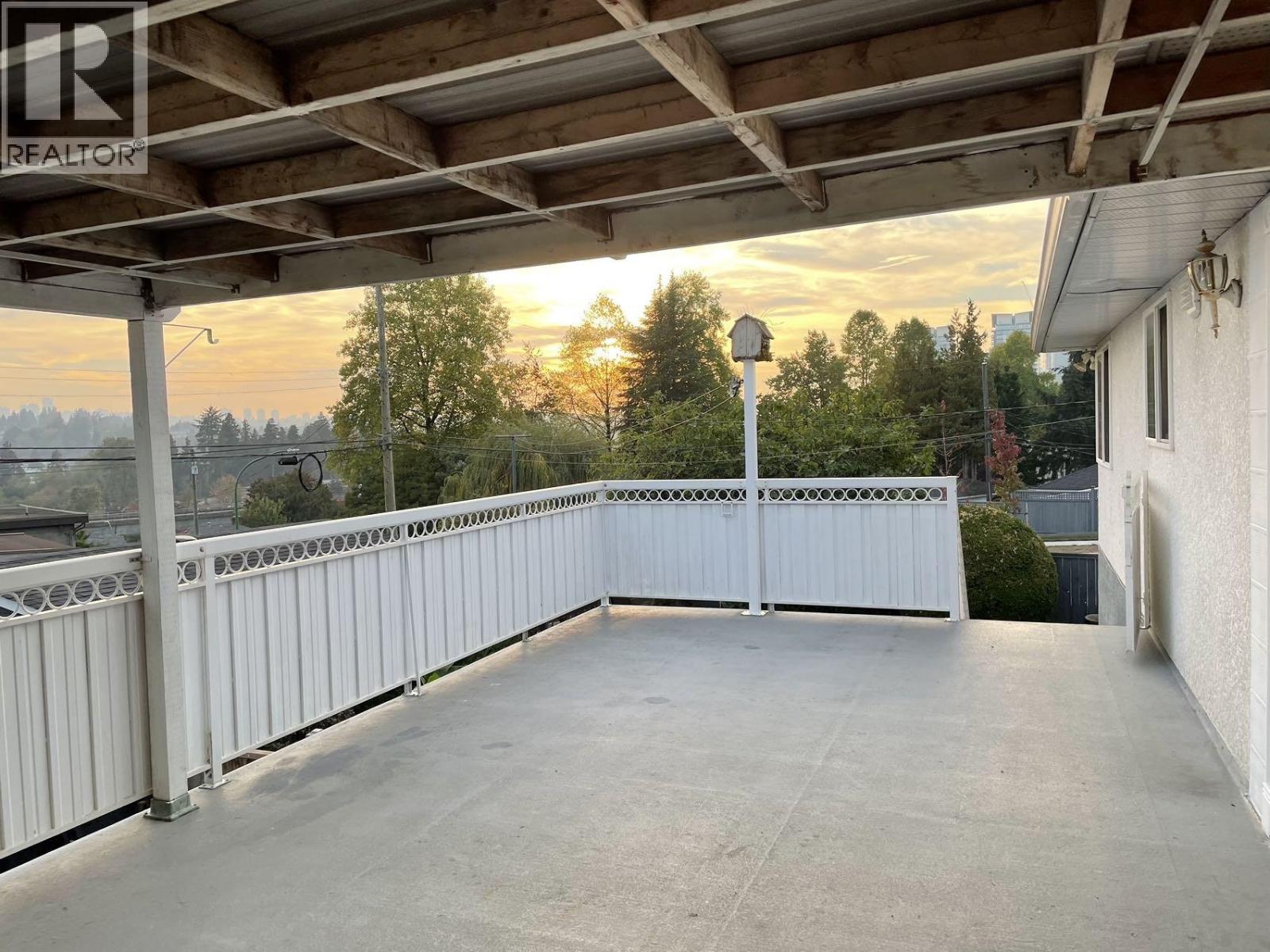 6000 DAWSON STREET, Burnaby - Image 1
