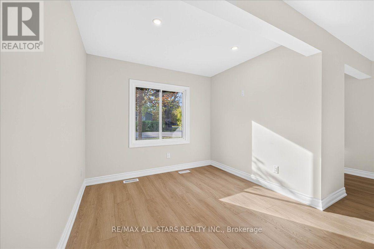 230 BAYVIEW AVENUE - 18