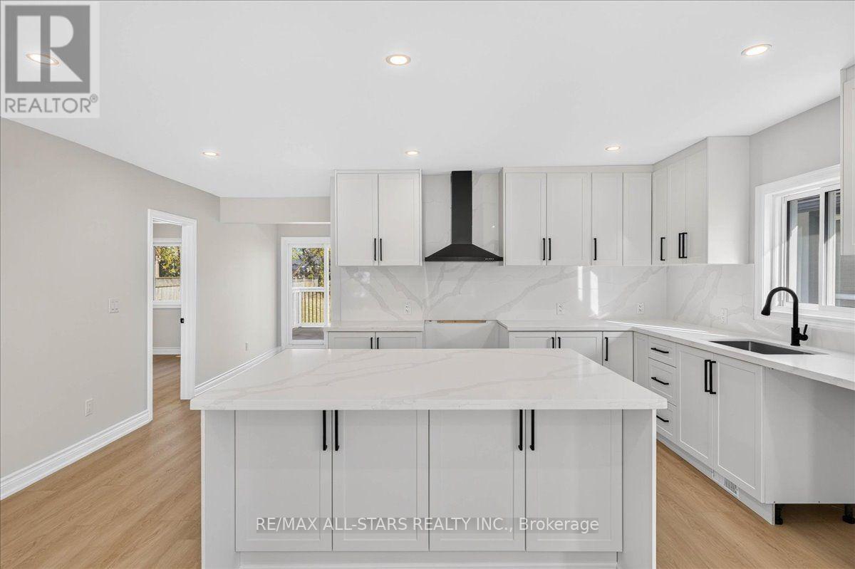 230 BAYVIEW AVENUE - 23