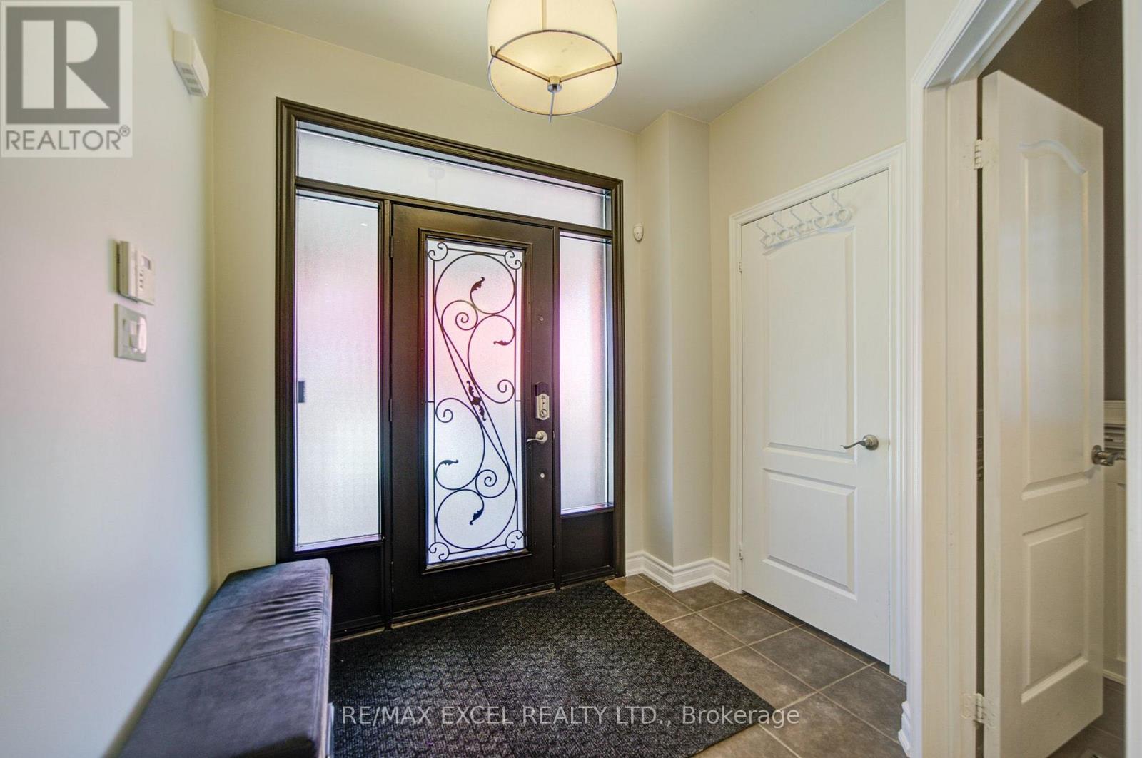 202 WEST LAWN CRESCENT, Whitchurch-Stouffville (Stouffville) — photo 4