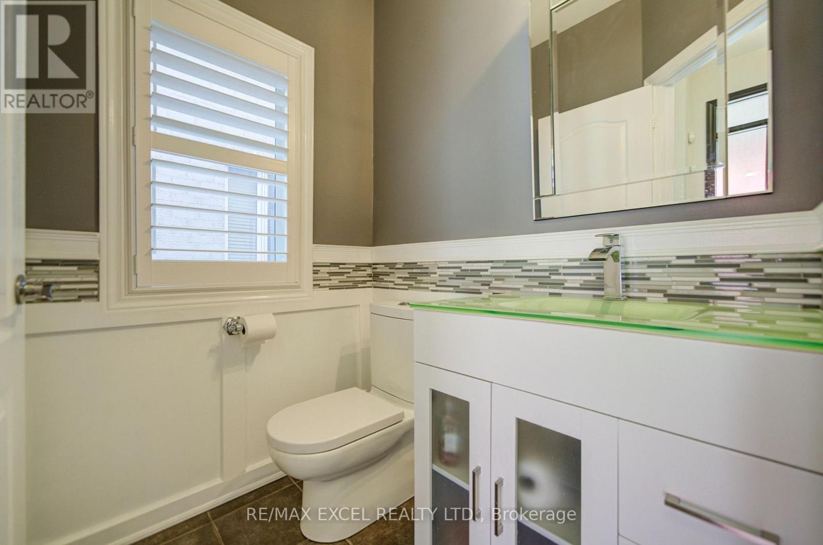 202 WEST LAWN CRESCENT, Whitchurch-Stouffville (Stouffville) — photo 6