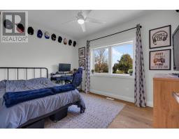 366 10th Line S, Oro Medonte, ON L0L1T0 Photo 8
