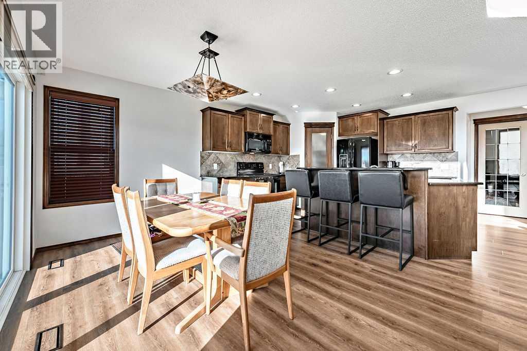 180 Chapalina Heights SE, Calgary — photo 8