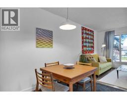 Hall - 35 Berkley Court Nw, Calgary, AB T3K1B7 Photo 9