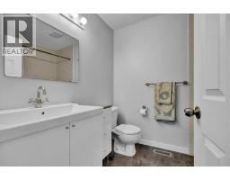35 Berkley Court Nw, Calgary, AB T3K1B7 Photo 23