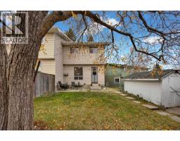 35 Berkley Court Nw, Calgary, AB T3K1B7 Photo 33