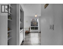 Primary Bedroom - 35 Berkley Court Nw, Calgary, AB T3K1B7 Photo 10
