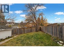 35 Berkley Court Nw, Calgary, AB T3K1B7 Photo 35