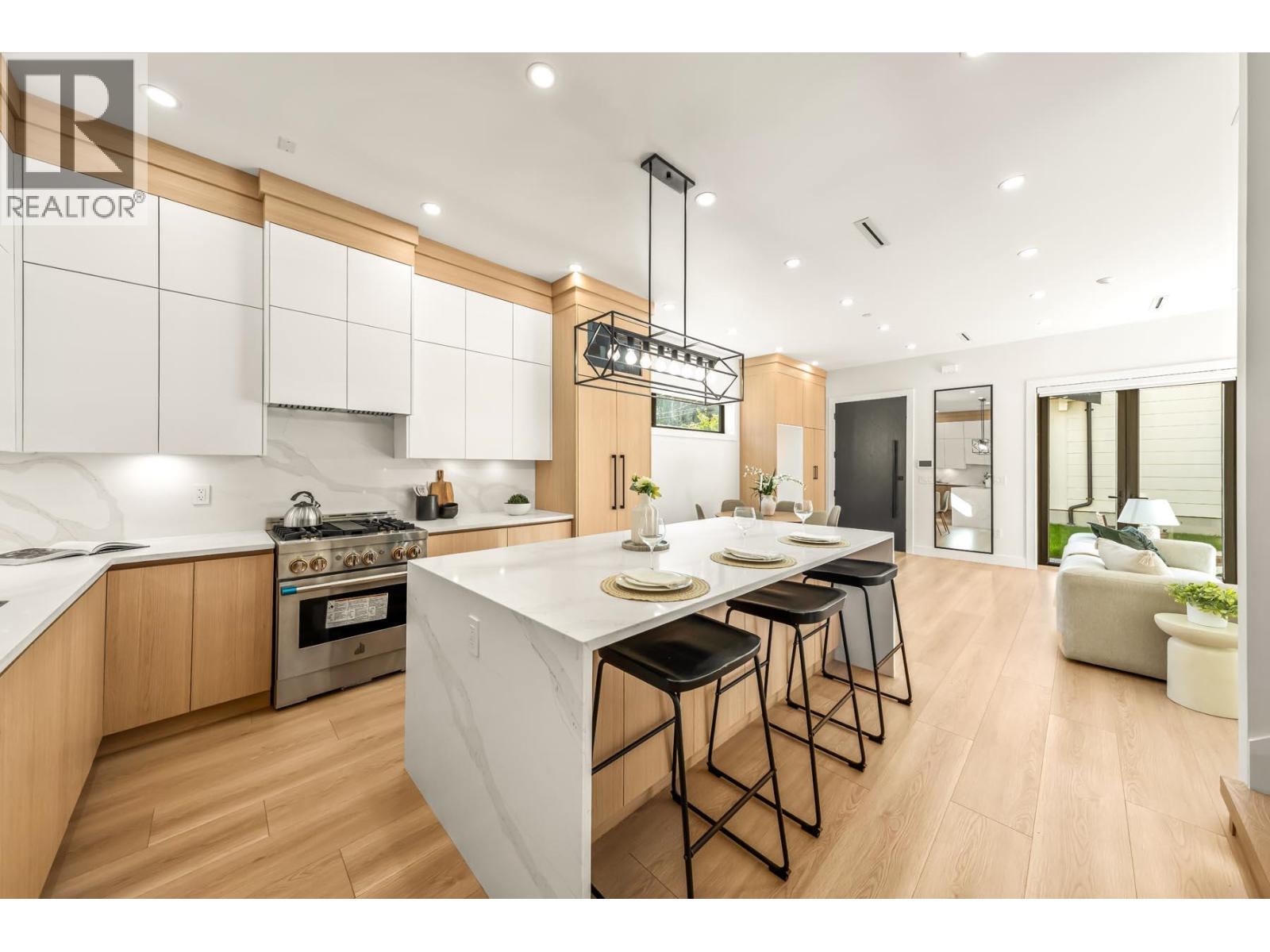 3 Bed, 3 Bath House for Sale in Vancouver – 2 2686 MCGILL STREET, Vancouver – MLS# R3177819 - Image 19