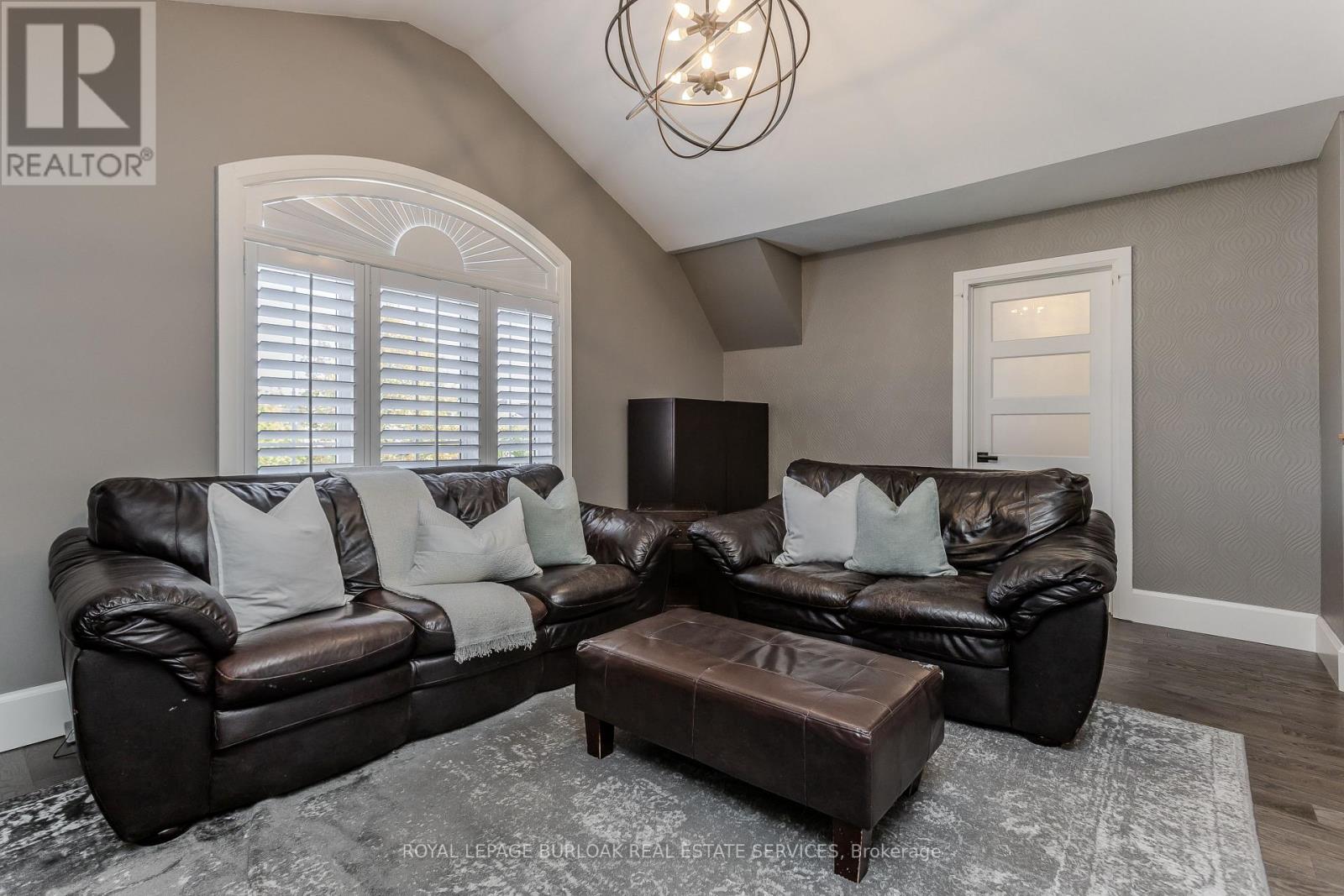 2248 Elmside Crescent, Burlington, ON photo 18