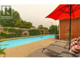 Family room - 79 Beaverbrook Crescent, Cambridge, ON N1P1H1 Photo 9