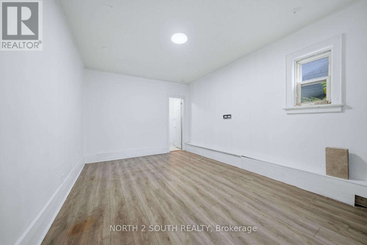 880 Dundas Street East, London East, ON photo 10