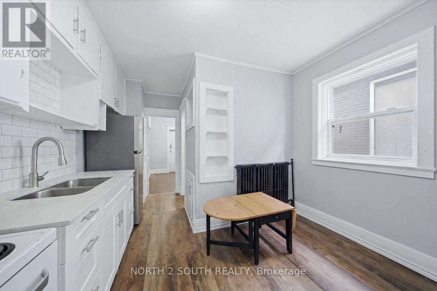 880 Dundas Street East, London East, ON photo 18