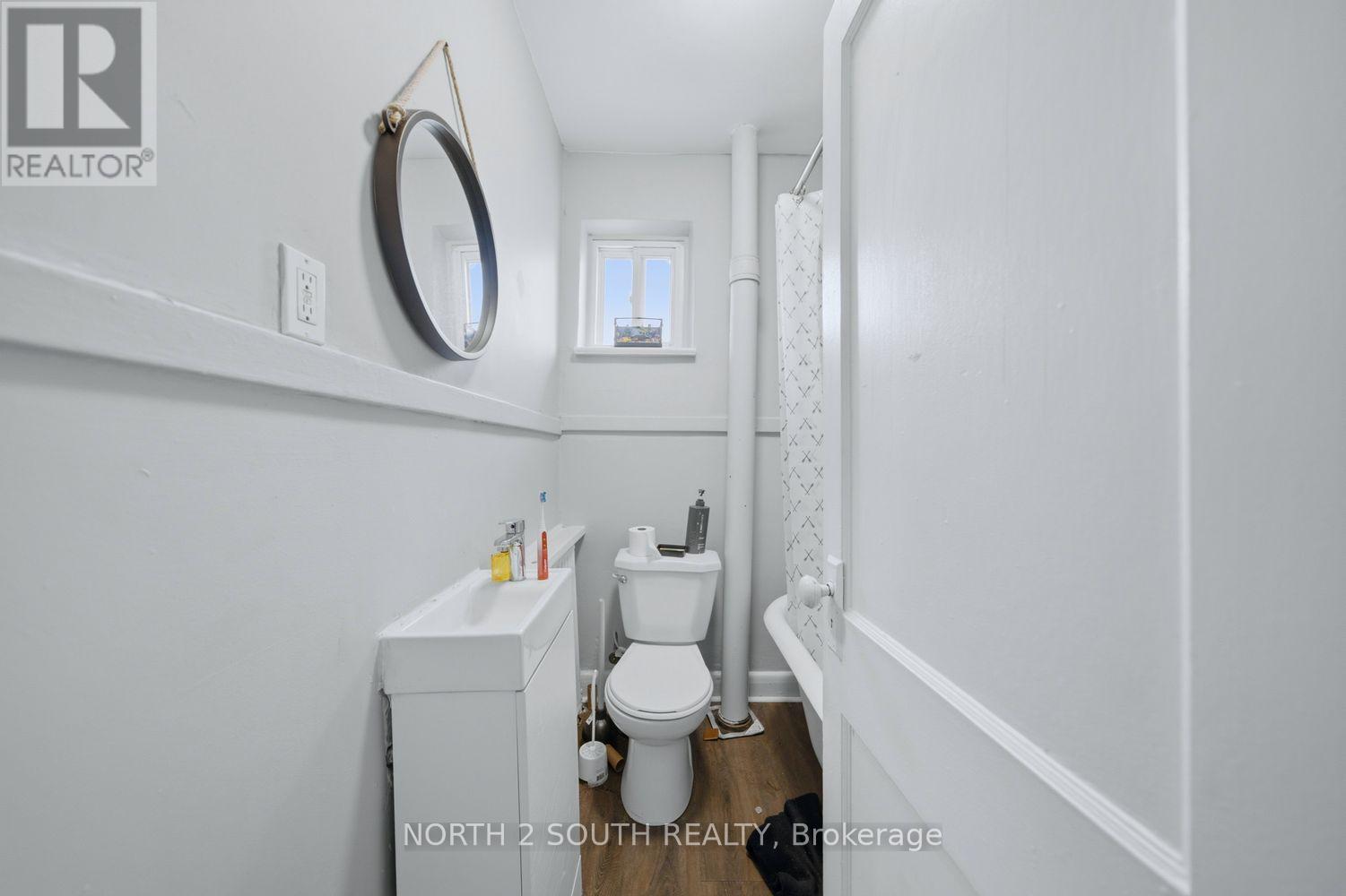 880 Dundas Street East, London East, ON photo 26