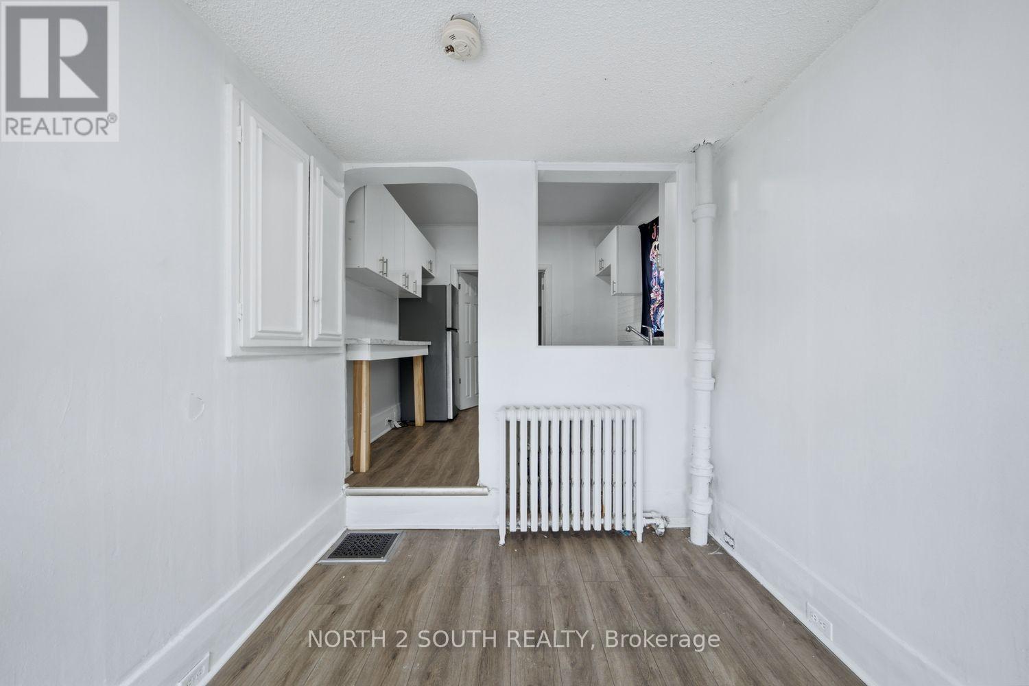 880 Dundas Street East, London East, ON photo 3