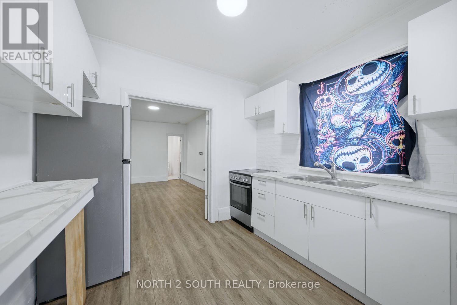 880 Dundas Street East, London East, ON photo 6