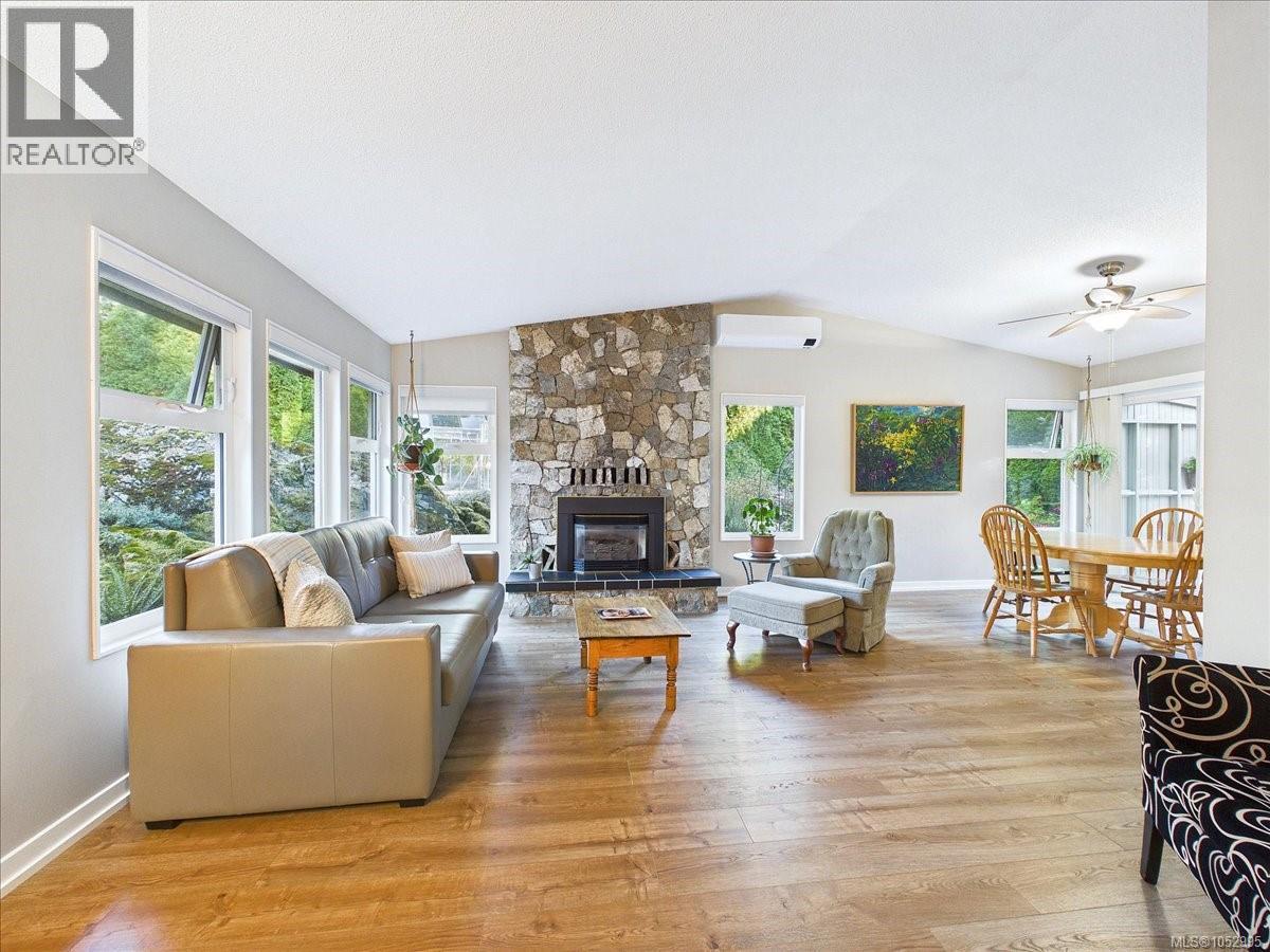  895 Brentwood Heights, Central Saanich