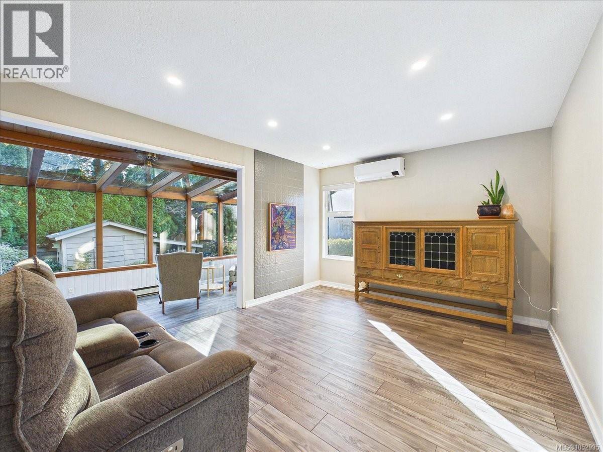  895 Brentwood Heights, Central Saanich