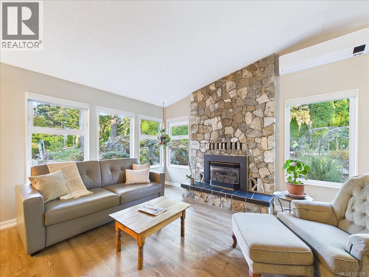  895 Brentwood Heights, Central Saanich