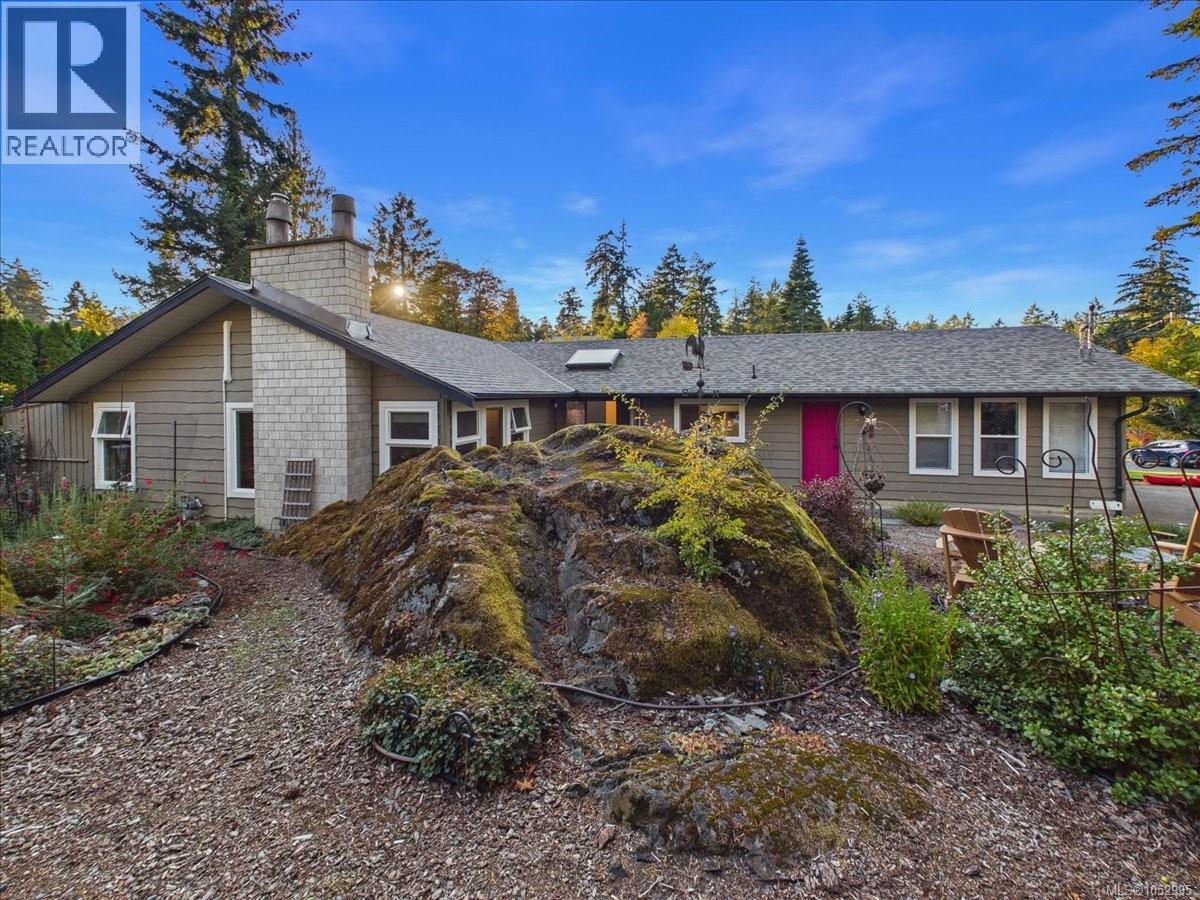  895 Brentwood Heights, Central Saanich