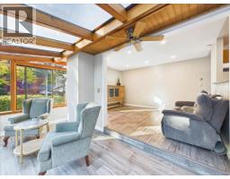 895 Brentwood Hts, Central Saanich, BC V8M1A8 Photo 19