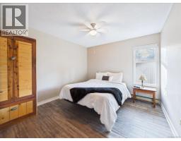 895 Brentwood Hts, Central Saanich, BC V8M1A8 Photo 23