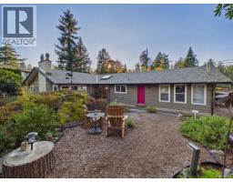 895 Brentwood Hts, Central Saanich, BC V8M1A8 Photo 29