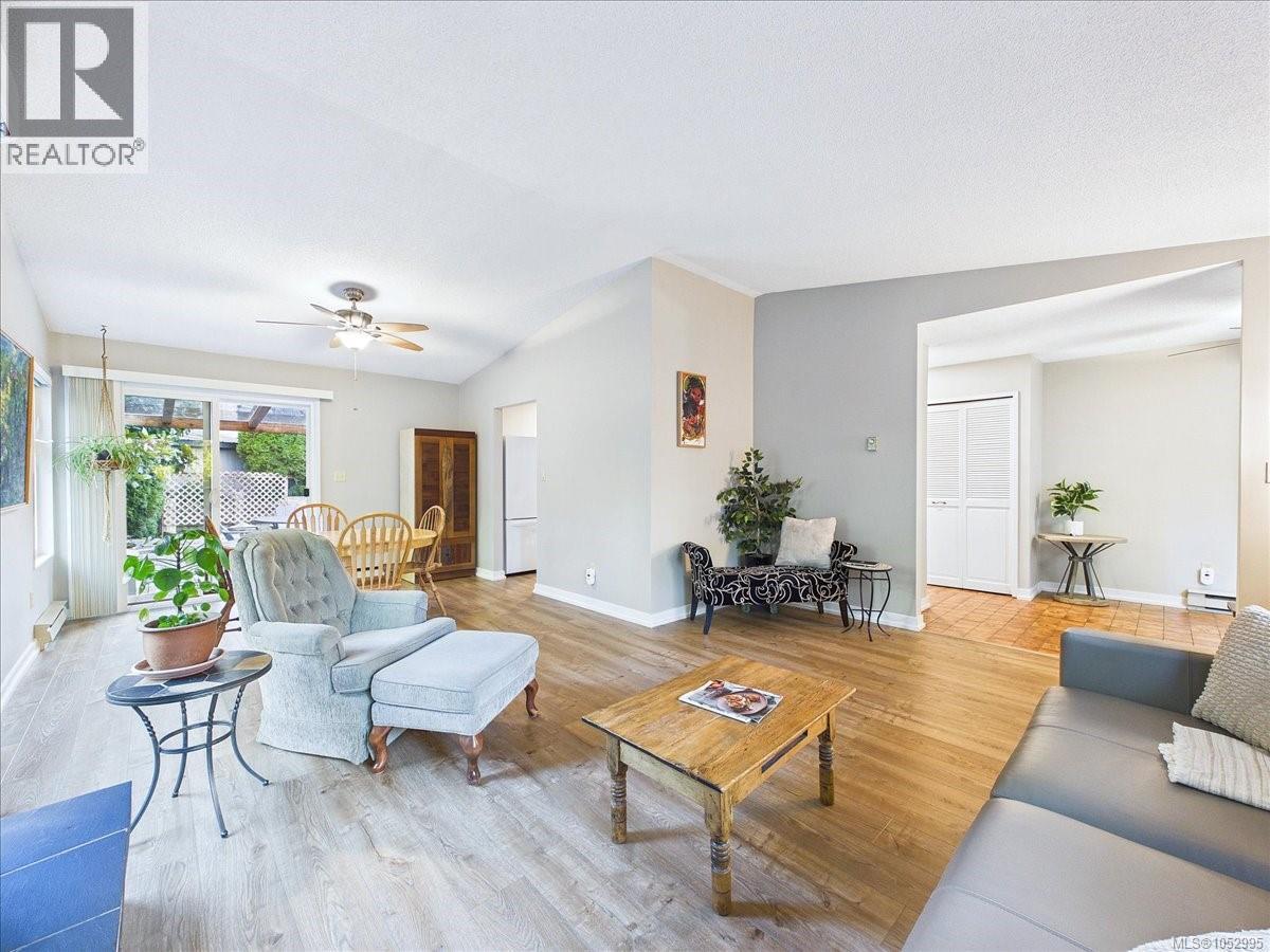  895 Brentwood Heights, Central Saanich