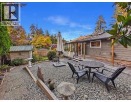 895 Brentwood Hts, Central Saanich, BC V8M1A8 Photo 37