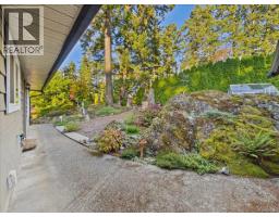 895 Brentwood Hts, Central Saanich, BC V8M1A8 Photo 42