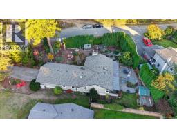 895 Brentwood Hts, Central Saanich, BC V8M1A8 Photo 47