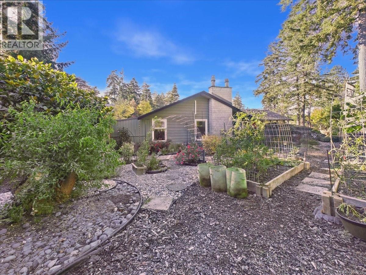  895 Brentwood Heights, Central Saanich