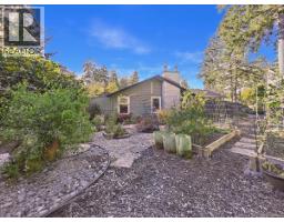 895 Brentwood Hts, Central Saanich, BC V8M1A8 Photo 40
