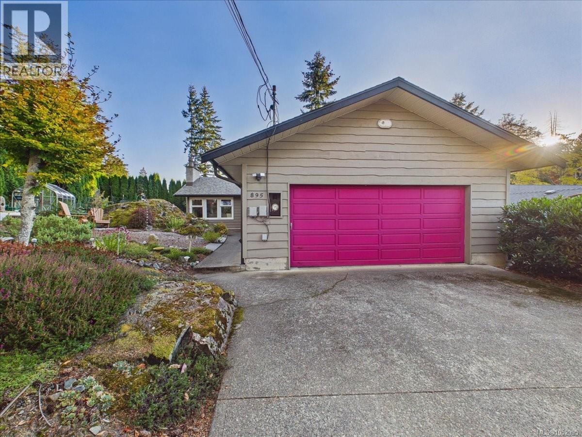  895 Brentwood Heights, Central Saanich