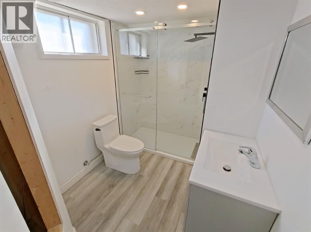 107 7 Avenue N, Vulcan — photo 27