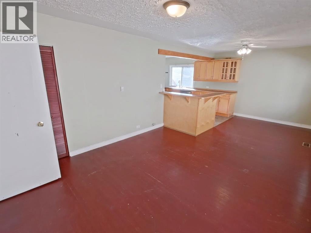 107 7 Avenue N, Vulcan — photo 7