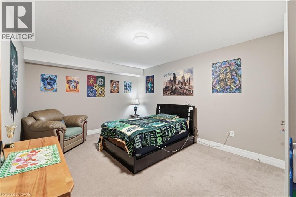 10 NYAH Court - 30