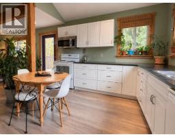 1380 Queen Street, Rossland, BC V0G1Y0 Photo 12