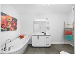 210 Rue Alexandre-rodrigue, Gatineau, QC J8L0E2 Photo 18