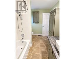 509 Regal Court, London East, ON N5Y1K4 Photo 7
