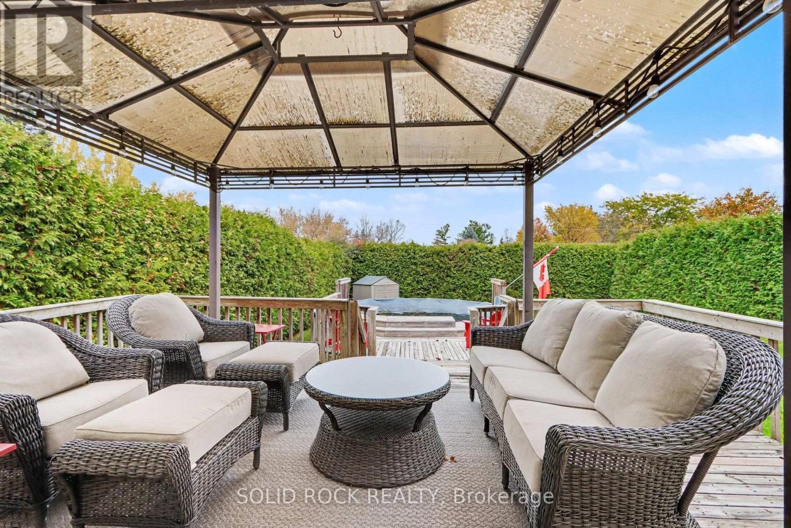 Deck with Gazebo & pool