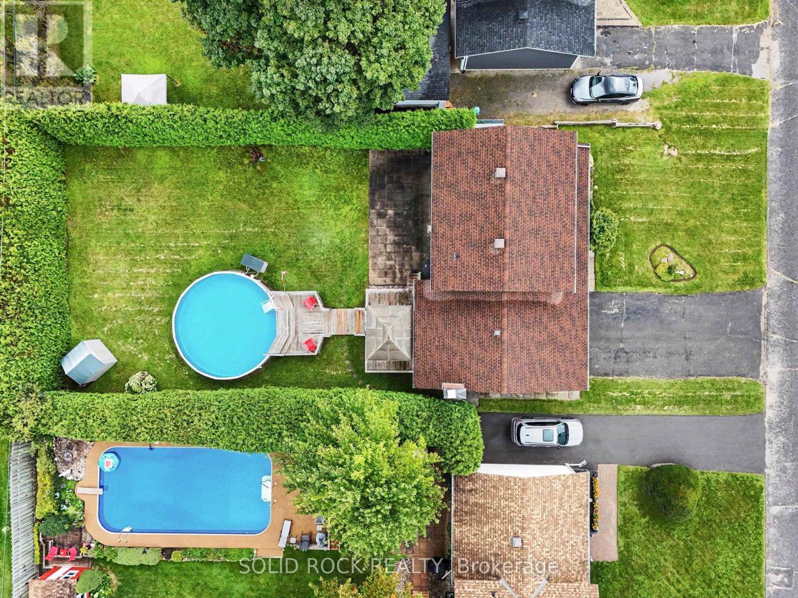 So much outdoor space for activities/relaxing