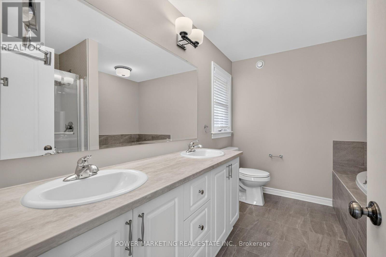 Commercial Properties for Sale in Ottawa – 644 CARTOGRAPHE STREET – By Peter Sagos - Image 34