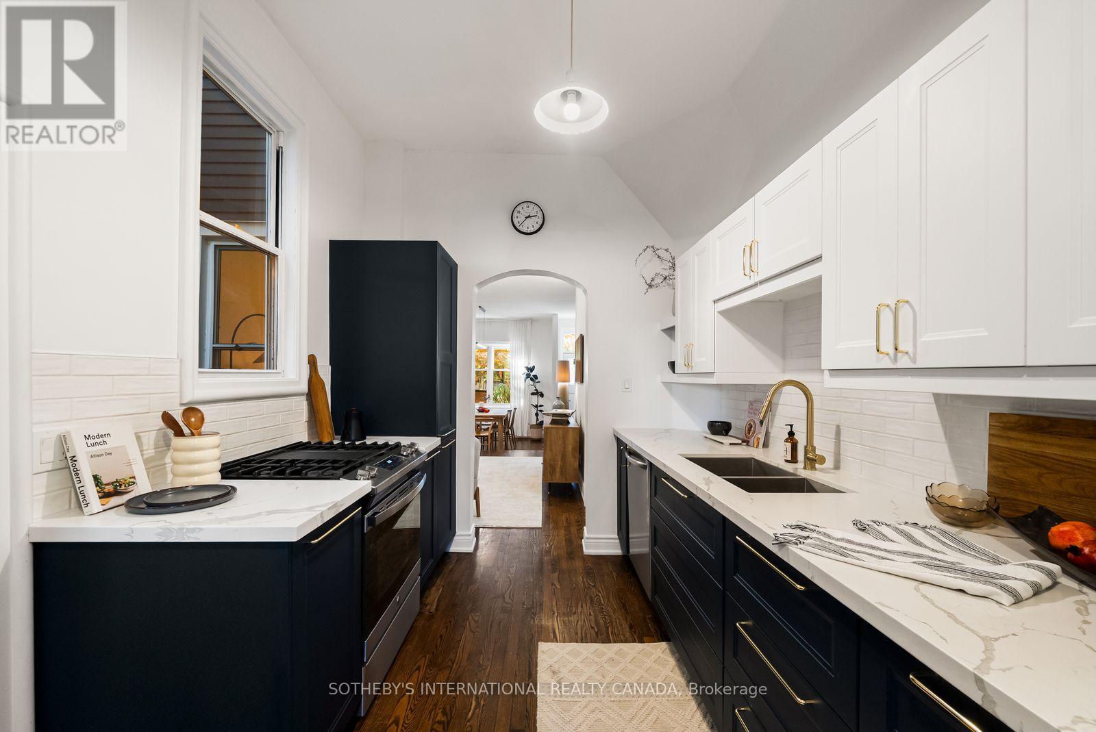 27 St Paul Street, Toronto, ON photo 12